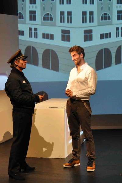 Robert Ritter Actor/Theater/Kein Grund zur Sorge