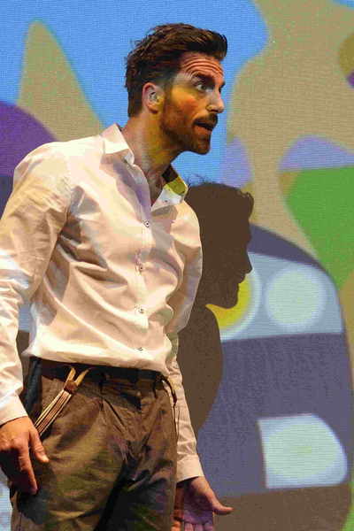 Robert Ritter Actor/Theater/Kein Grund zur Sorge
